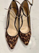 Load image into Gallery viewer, Nine West CEAPXP2 Leopard Wedges Sz 10
